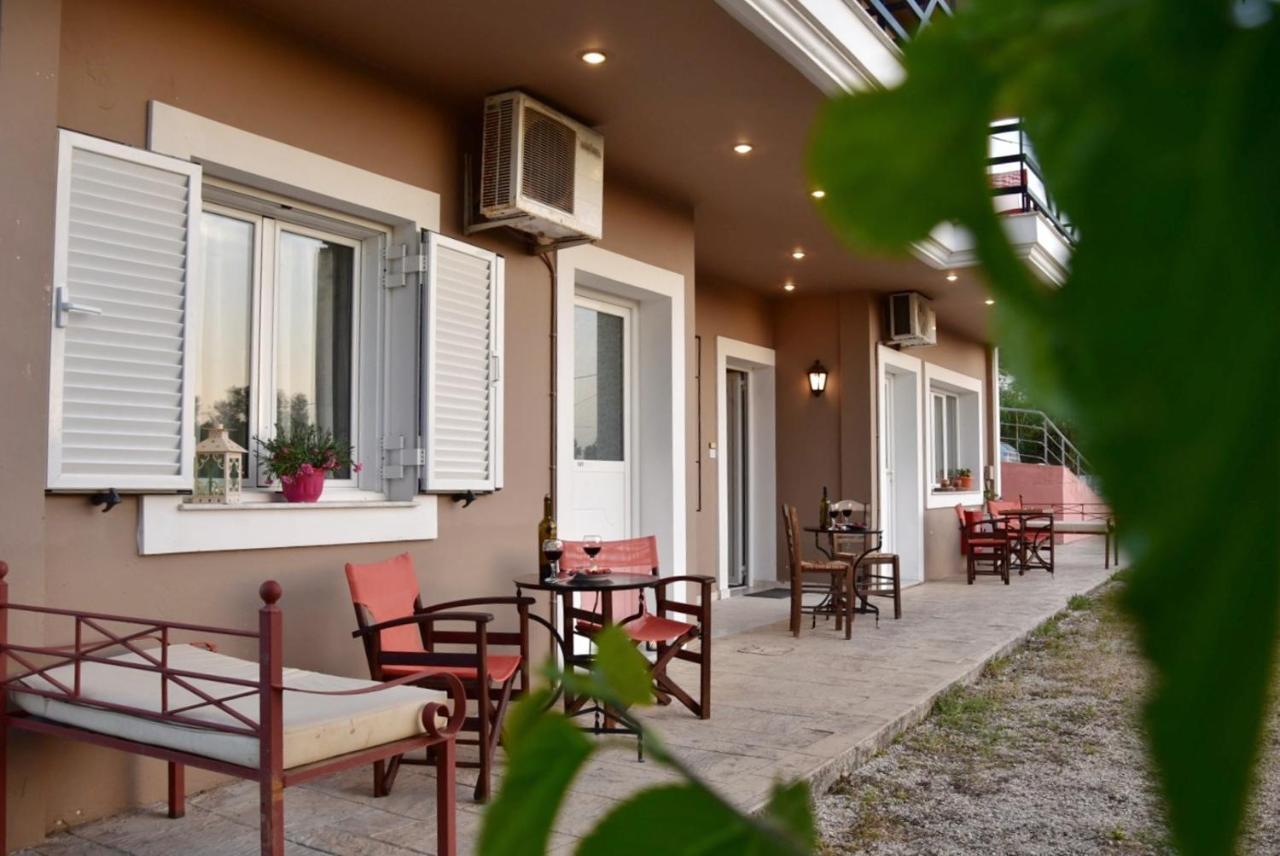 Anemomylos Apartments Ликсури Экстерьер фото