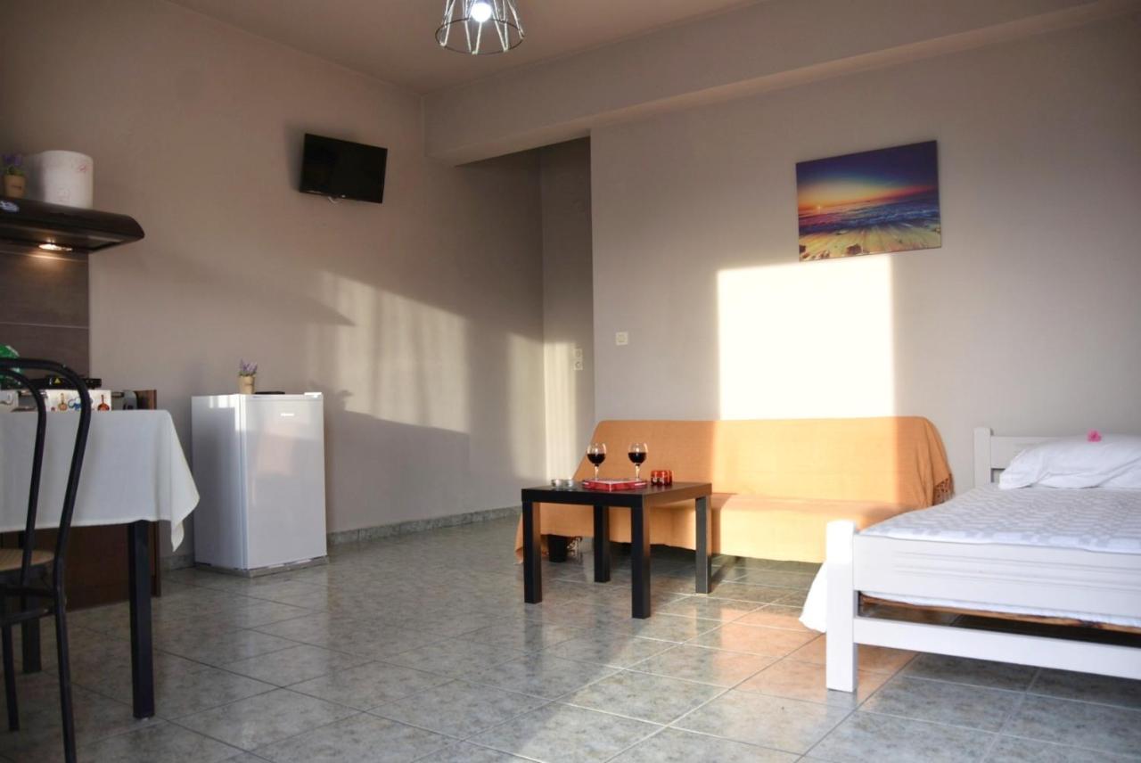 Anemomylos Apartments Ликсури Экстерьер фото