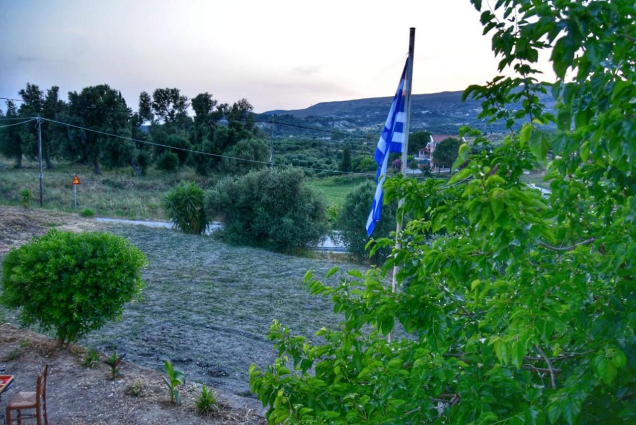 Anemomylos Apartments Ликсури Экстерьер фото